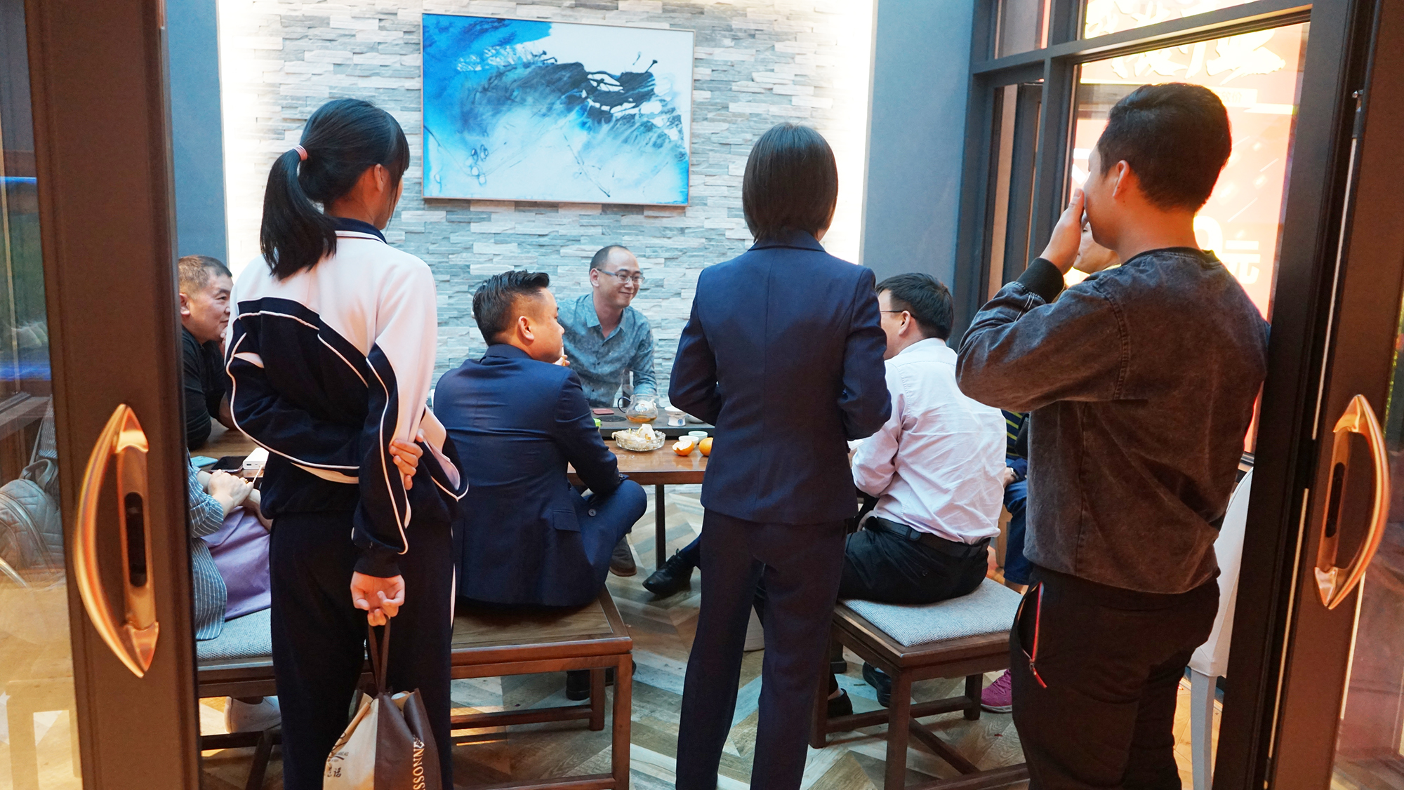 超凡国际李董亲临现场签售