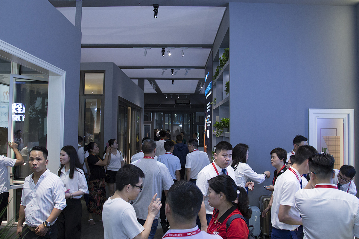 超凡国际门窗亮相广州建博会